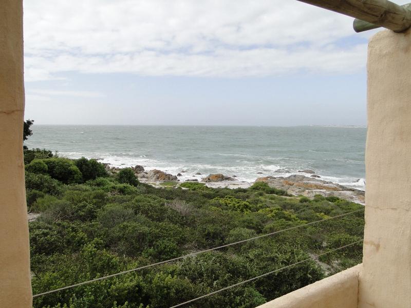 To Let 3 Bedroom Property for Rent in Britannia Bay Western Cape